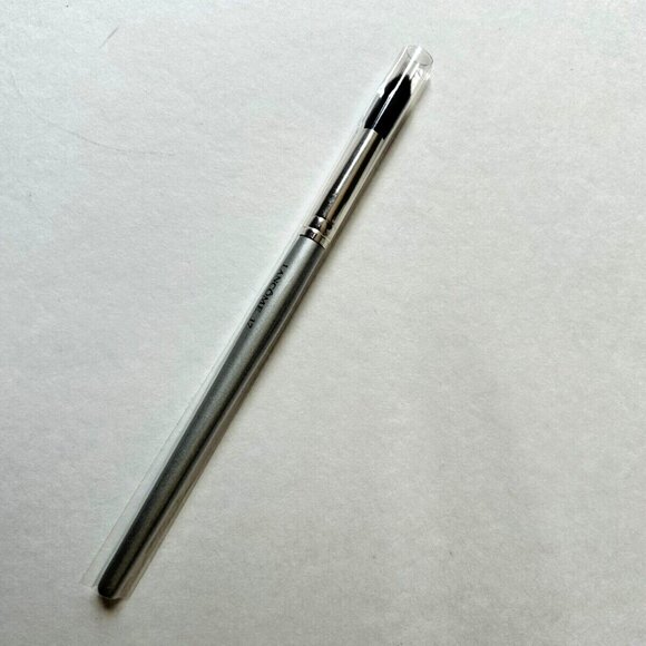 🎄NIP 🛍️ Lancôme 🎁 Blending Shadow Brush Makeup Brush #17 - Picture 2 of 2